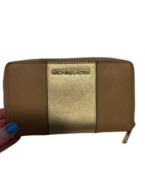 Michael Kors Beige Wallet with Gold Center Panel